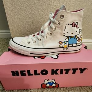 Hello Kitty Converse
